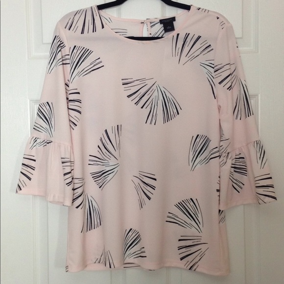 Ann Taylor Tops - NWT Ann Taylor top